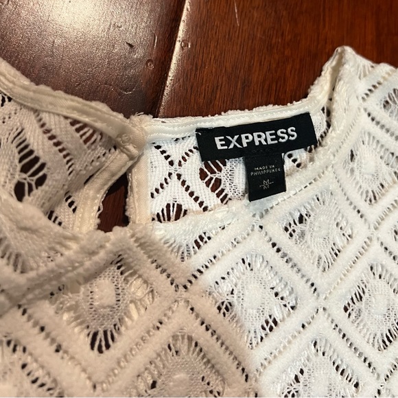 Express Lace Puff Sleeve Tee Color Ivory Size Small Style #06476191 - Picture 5 of 5